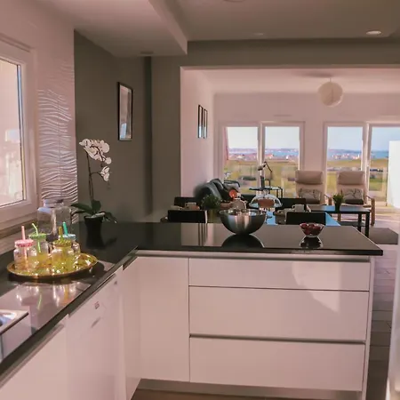 Дом отдыха Marlin House Ii *